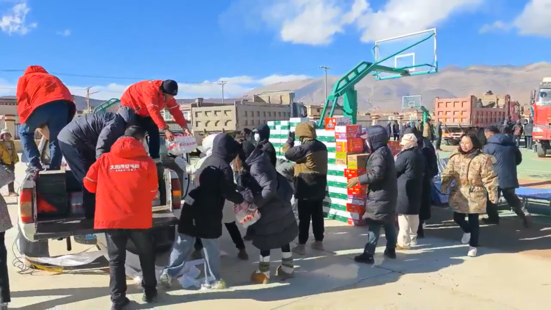 空氣能,太陽(yáng)能,熱水器