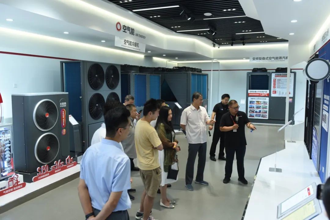 空氣能,太陽能,熱水器