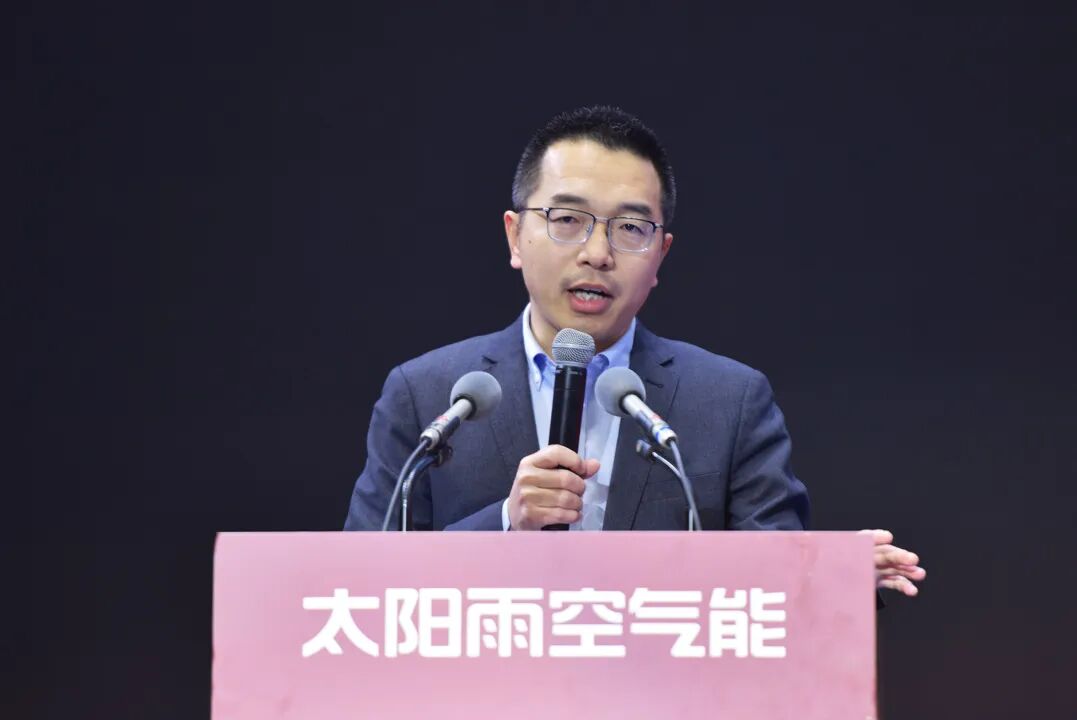 空氣能,太陽(yáng)能,熱水器