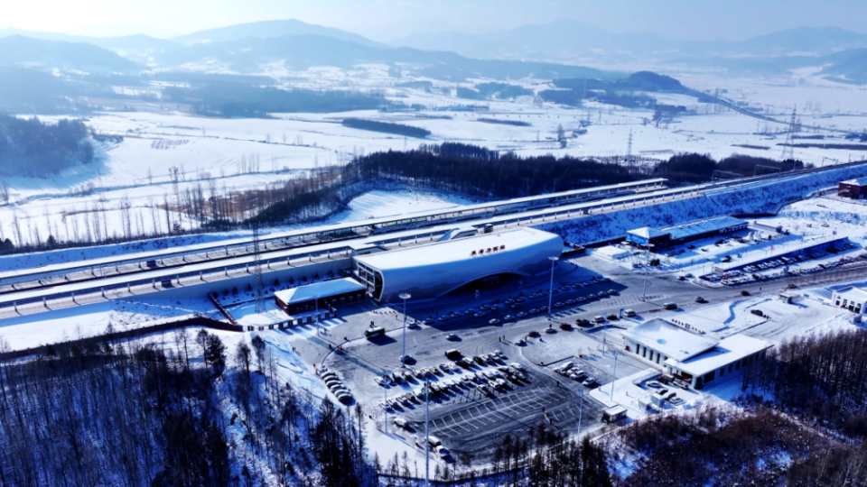 備戰亞冬會 太陽雨空氣能助力亞布力樞紐溫暖升級